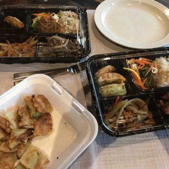 Asian Pear - Amazing amazing vittles. Spicy pork, bbq beef and vegetable pancakes. Deeeeeelish!! - Korean Near Me - Albuquerque, New Mexico Asian Pear - Amazing amazing vittles. Spicy pork, bbq beef and vegetable pancakes. Deeeeeelish!! - Korean Near Me - Albuquerque, New Mexico