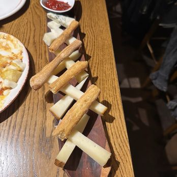 Tapeo - Cheese selection - Tapas Bars Near Me - Barcelona, B