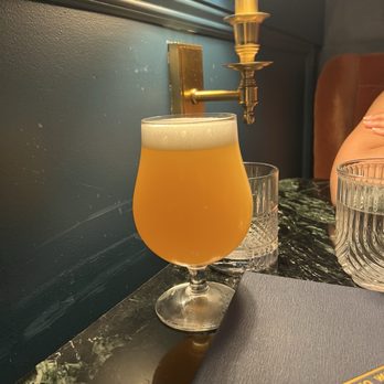 The Parlour Room - Beer - Cocktail Bars Near Me - New York, New York