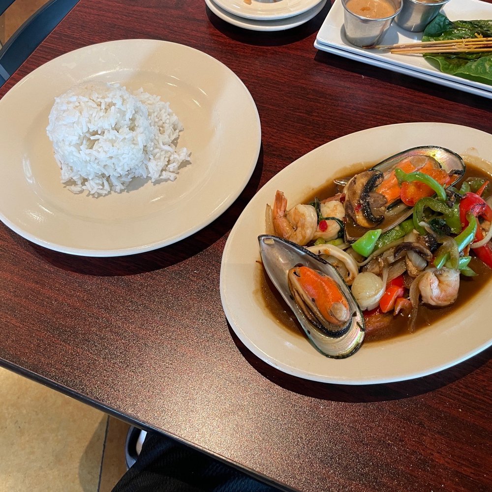 Chokdee Thai Cuisine of Manor - Kra Pow Seafood - Thai Near Me - Manor, Texas