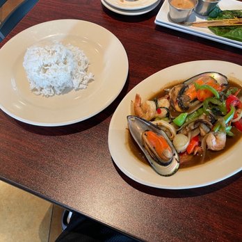 Chokdee Thai Cuisine of Manor - Kra Pow Seafood - Thai Near Me - Manor, Texas