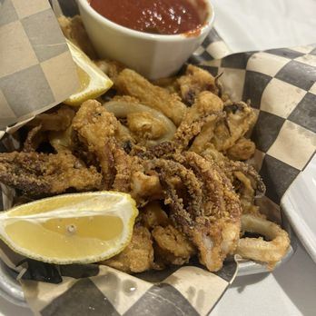 Bella Rosa Pizzeria Ristorante - Calamari Frita - Italian Near Me - Monroe, Connecticut Bella Rosa Pizzeria Ristorante - Calamari Frita - Italian Near Me - Monroe, Connecticut