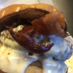 Kayvan’s Sports Bar & Grill