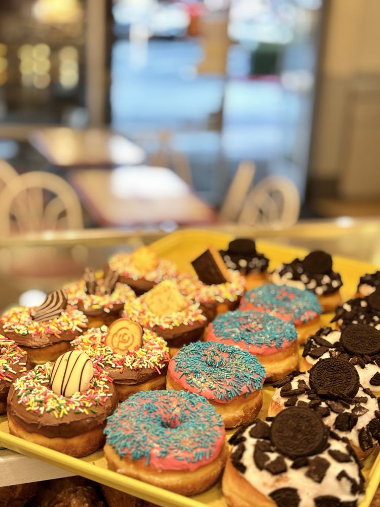 DONUT STAR Updated September 2024 82 Photos & 177 Reviews 3358