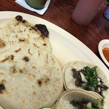 Belen Pupuseria - Popusas revueltas with 2 tacos - Salvadoran Near Me - Auburn, Washington Belen Pupuseria - Popusas revueltas with 2 tacos - Salvadoran Near Me - Auburn, Washington