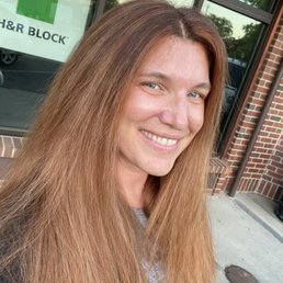 Marie is a color genius!  I am soooo in love with my new hair.  Eek!  It makes me feel so pretty and so "me!"
