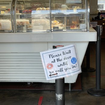 Cream Pan - Wait at the door until called - Bakeries Near Me - Tustin, California Cream Pan - Wait at the door until called - Bakeries Near Me - Tustin, California