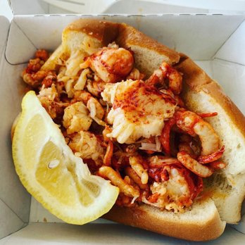 Stowe's Seafood - Lobster roll - Seafood Near Me - West Haven, Connecticut Stowe's Seafood - Lobster roll - Seafood Near Me - West Haven, Connecticut