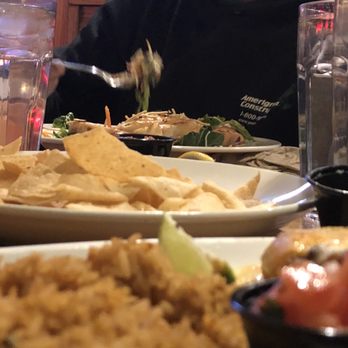 Applebee's Grill + Bar - American Near Me - Akron, Ohio