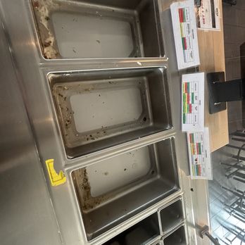 District Taco - where cold food sits, DIRTY - Mexican Near Me - Union, New Jersey