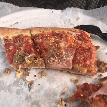 Pizza 51 - Canadian bacon beef - Pizza Near Me - Kansas City, Missouri Pizza 51 - Canadian bacon beef - Pizza Near Me - Kansas City, Missouri