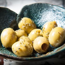 La Grange de Cires - green olives