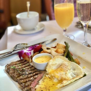 Café Soleil - NY Steak and eggs - New American Near Me - Palo Alto, California