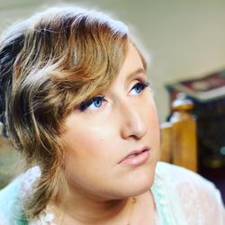 Anastasia Chicago - Crisp Beautiful & Vintage as she wished