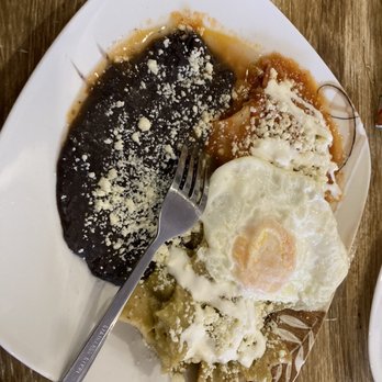 Karuh Cafe - Chilaquiles - Coffee & Tea Near Me - Rioverde, SLP Karuh Cafe - Chilaquiles - Coffee & Tea Near Me - Rioverde, SLP