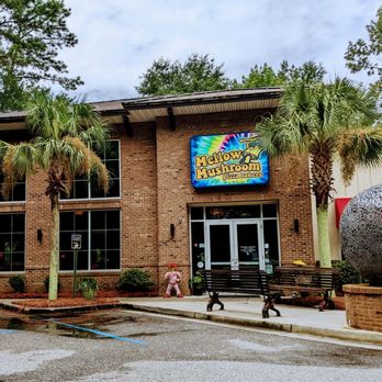 Mellow Mushroom Mount Pleasant - Mellow Mushroom Mount Pleasant - Pizza Near Me - Mount Pleasant, South Carolina