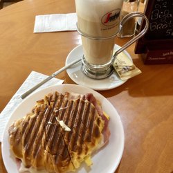 Café Pastelaria - Ham and cheese croissant and large milk coffee