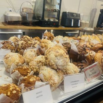 Sugar Beach Bake Shop - Desserts Near Me - Kihei, Hawaii