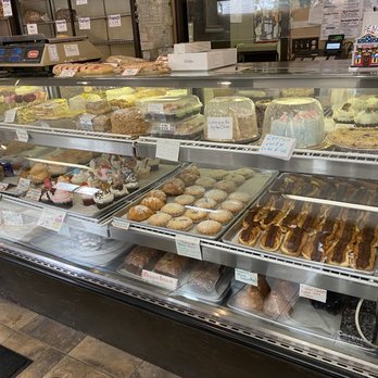 Motta's Bakery - Eclairs and cupcakes - Bakeries Near Me - Columbia, Connecticut