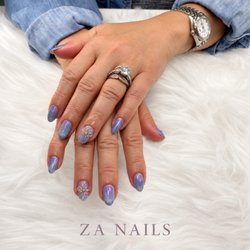 ZA Nails Spa - Cat-Eye 3D design