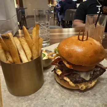 Gordon Ramsay Hell’s Kitchen - Hell's Kitchen Burger with cheddar - Bars Near Me - Mashantucket, Connecticut Gordon Ramsay Hell’s Kitchen - Hell's Kitchen Burger with cheddar - Bars Near Me - Mashantucket, Connecticut