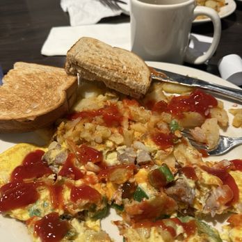 DinerTime - Country omelette - Breakfast & Brunch Near Me - Latham, New York DinerTime - Country omelette - Breakfast & Brunch Near Me - Latham, New York