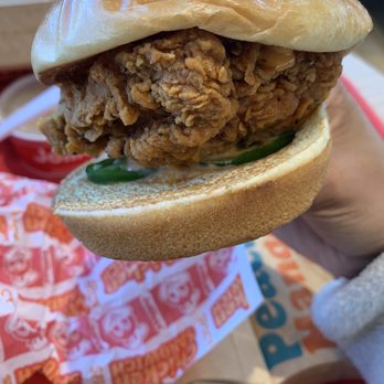 Jollibee - Spicy chicken sandwich - Chicken Shop Near Me - Jersey City, New Jersey Jollibee - Spicy chicken sandwich - Chicken Shop Near Me - Jersey City, New Jersey