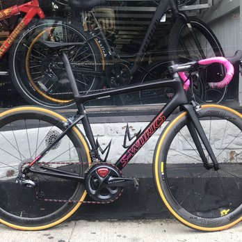 Roy's Sheepshead Cycle - S-Works Tarmac SL6 - Bikes Near Me - Brooklyn, New York
