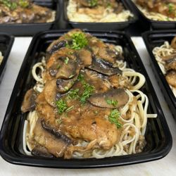 Buzzy Bee Cafe And Deli - Chicken Marsala