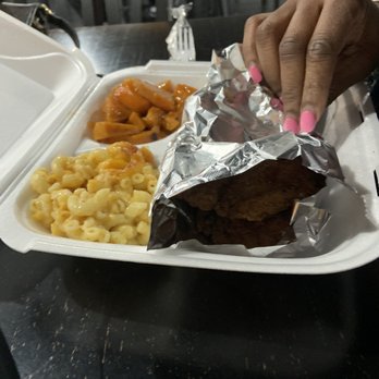 Vittles at the PARK - Yams, Baked Macaroni & Cheese. - Soul Food Near Me - Durham, North Carolina