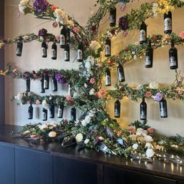 Decor display in the waiting area