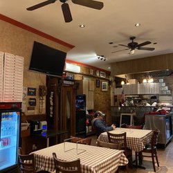 Peppino's Brick Oven Pizza & Restaurant - Inside
