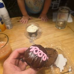 Larry's House of Cakes