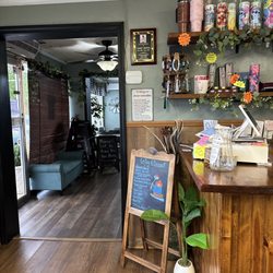 Rowdy's Café