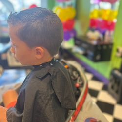 Sharkey's Cuts for Kids - West Gables