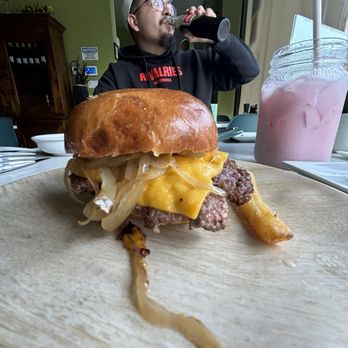 Flapjax - Their classic smash burgers on a potato bun 10/10 - New American Near Me - Santa Monica, California