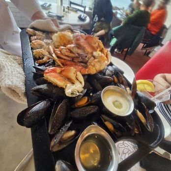 Franciscan Crab Restaurant - Seafood Near Me - San Francisco, California Franciscan Crab Restaurant - Seafood Near Me - San Francisco, California