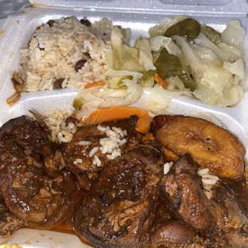 Gladys' Cafe - Stew chicken ($18) - Caribbean Near Me - Charlotte Amalie, Virgin Islands Gladys' Cafe - Stew chicken ($18) - Caribbean Near Me - Charlotte Amalie, Virgin Islands