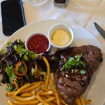 Hart House Restaurant - Seafood Near Me - Burnaby, British Columbia