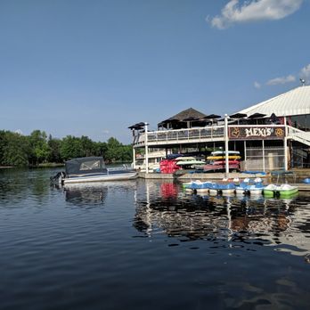 Dow's Lake Pavilion - Canoes and pedal boats - Venues & Event Spaces Near Me - Ottawa, Ontario