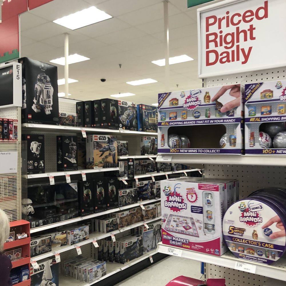 Target - Department Stores Near Me - Peru, Illinois