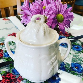 Stella, Bella & Lucy's - Fresh flowers and mismatched China and antiques - New American Near Me - Waynesboro, Virginia