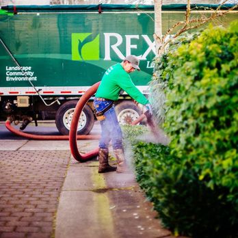 Rexius - Commercial blower application - Landscaping Near Me - Lake Oswego, Oregon