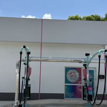 1. El Car Wash