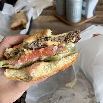 South 73 Lunchroom - Delicious single burger - Burgers Near Me - Geismar, Louisiana South 73 Lunchroom - Delicious single burger - Burgers Near Me - Geismar, Louisiana