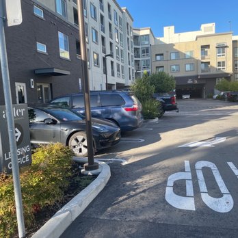 Amakara - Turn into parking lot on Golden Gate - Sushi Bars Near Me - Dublin, California