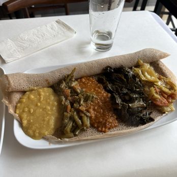 Addey Ababa - Veggie sampler - Ethiopian Near Me - New York, New York