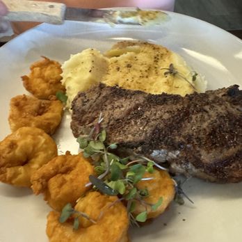 Napoli by the Lake - Seafood Near Me - Moneta, Virginia