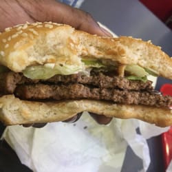 Burger King - Yummy whopper!!