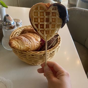 Cafe Jasmin - Cafes Near Me - Munich, BY